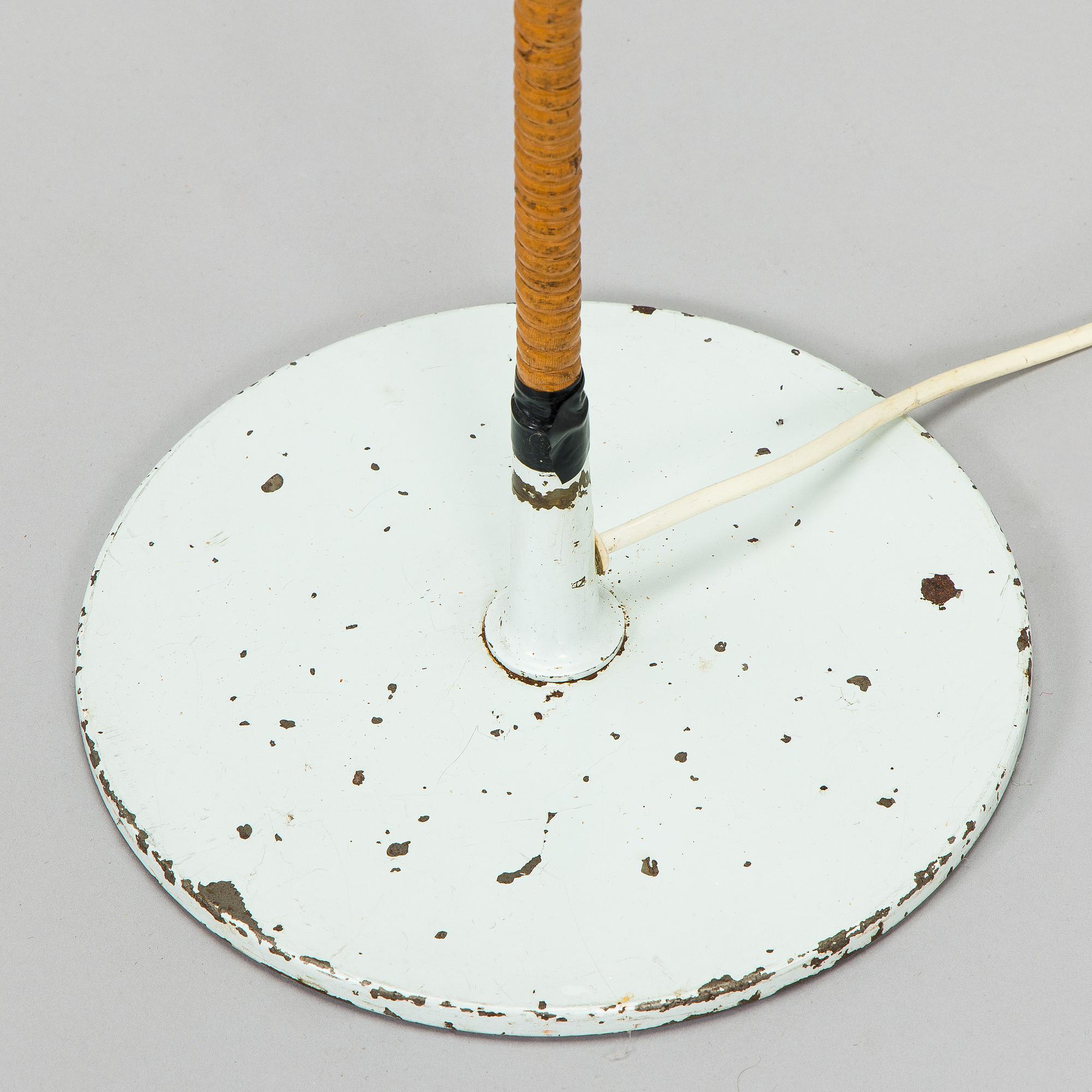 Paavo Tynell, floor lamp, model K10-10, Idman, mid-20th century.