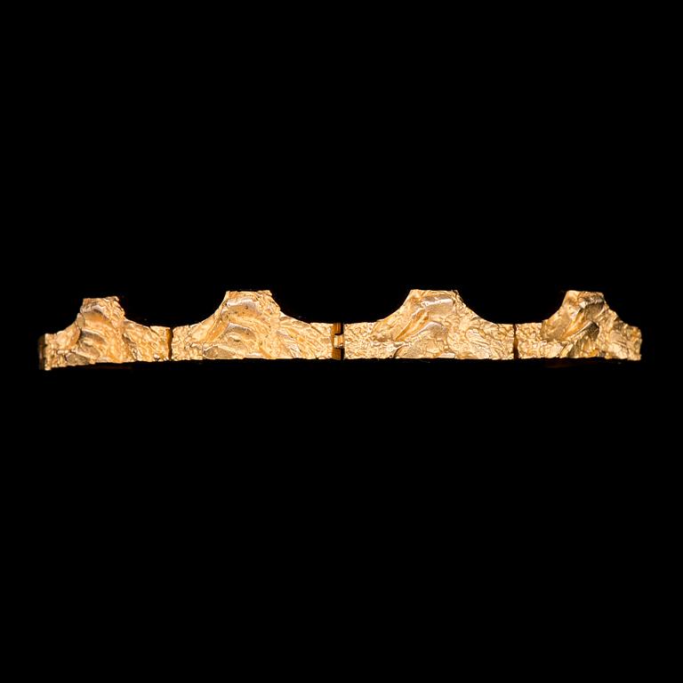 BJÖRN WECKSTRÖM, A BRACELET Golden Bridge, 14K gold, Lapponia 1979.