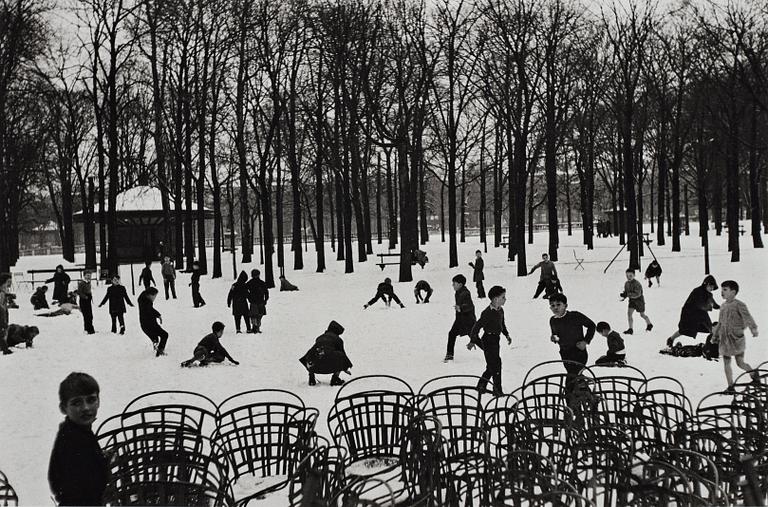 Edouard Boubat, "Jardin du Luxembourg, Paris", 1955.