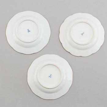 A part Meissen porcelain service, 19th and 20th century (12 pieces).