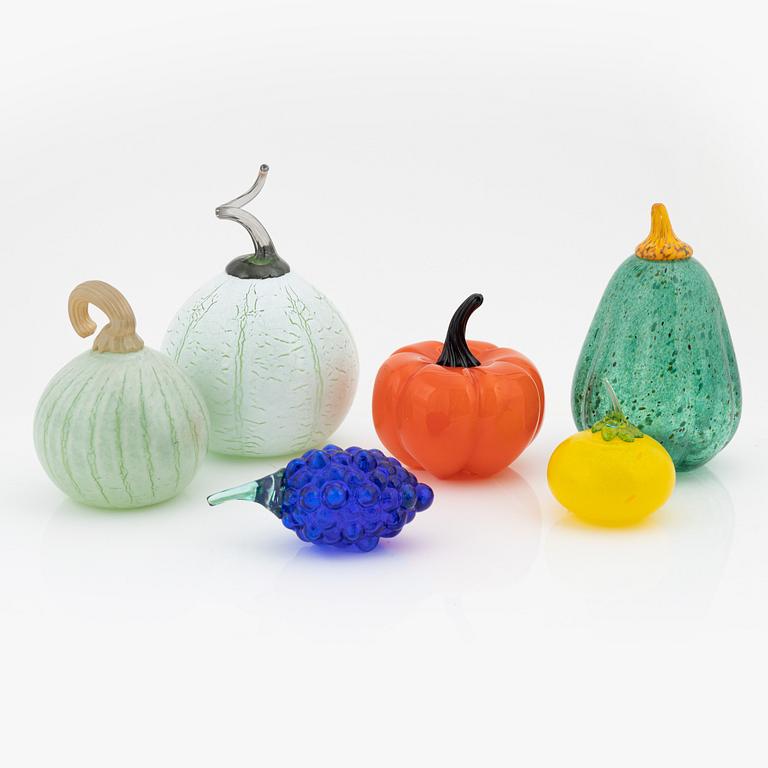 Skulpturer, 6 st, glas, bl.a. Gunnel Sahlin för Kosta Boda.