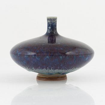 Berndt Friberg, a stoneware vase, Gustavsbergs studio, dated 1976.