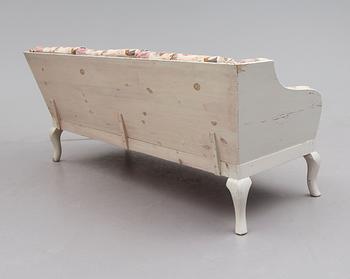 TRÅGSOFFA, rokokostil, 1900-talets början.