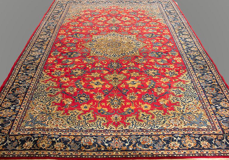 A CARPET, Najafabad, Signerad Enteshari, ca 470 x 338 cm.