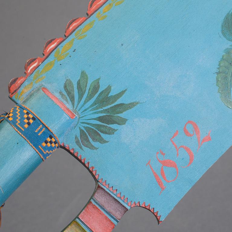 SKÄKTKNIV, allmoge, tillskriven Pehr Schenler, Norrala, Hälsingland. Daterad 1852.