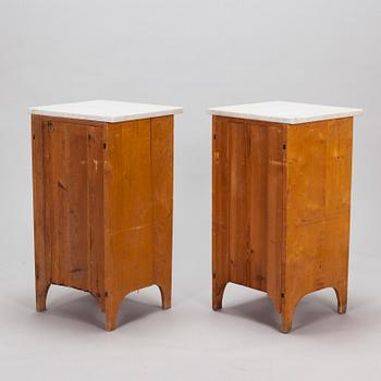 Louis Sparre, nattduksbord, 2 st, Aktiebolaget Iris, Borgå. Omkring 1900.