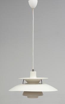 TAKLAMPA, PH 5, Poul Henningsen för Louis Poulsen, Danmark. Höjd ca 30 cm.