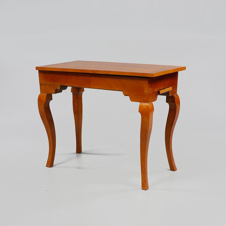 SPELBORD, rokoko, 1700-tal.