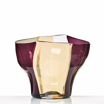 Fulvio Bianconi, an oval "A Spicchi" bowl, Venini, Murano, Italy 1950-60's.