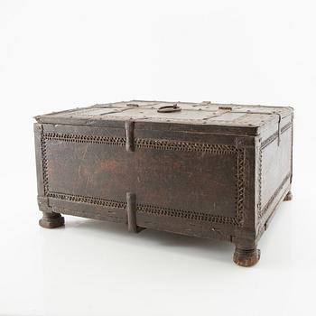 Casket Baroque style 19th century or earlier.