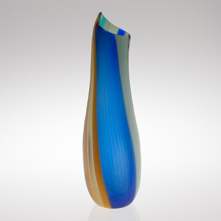 A Murano glass vase signed Luca Vidal Murano. Labelled "073 Vetro Artistico Murano".