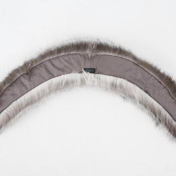 LA PERLA, a fox fur shawl.