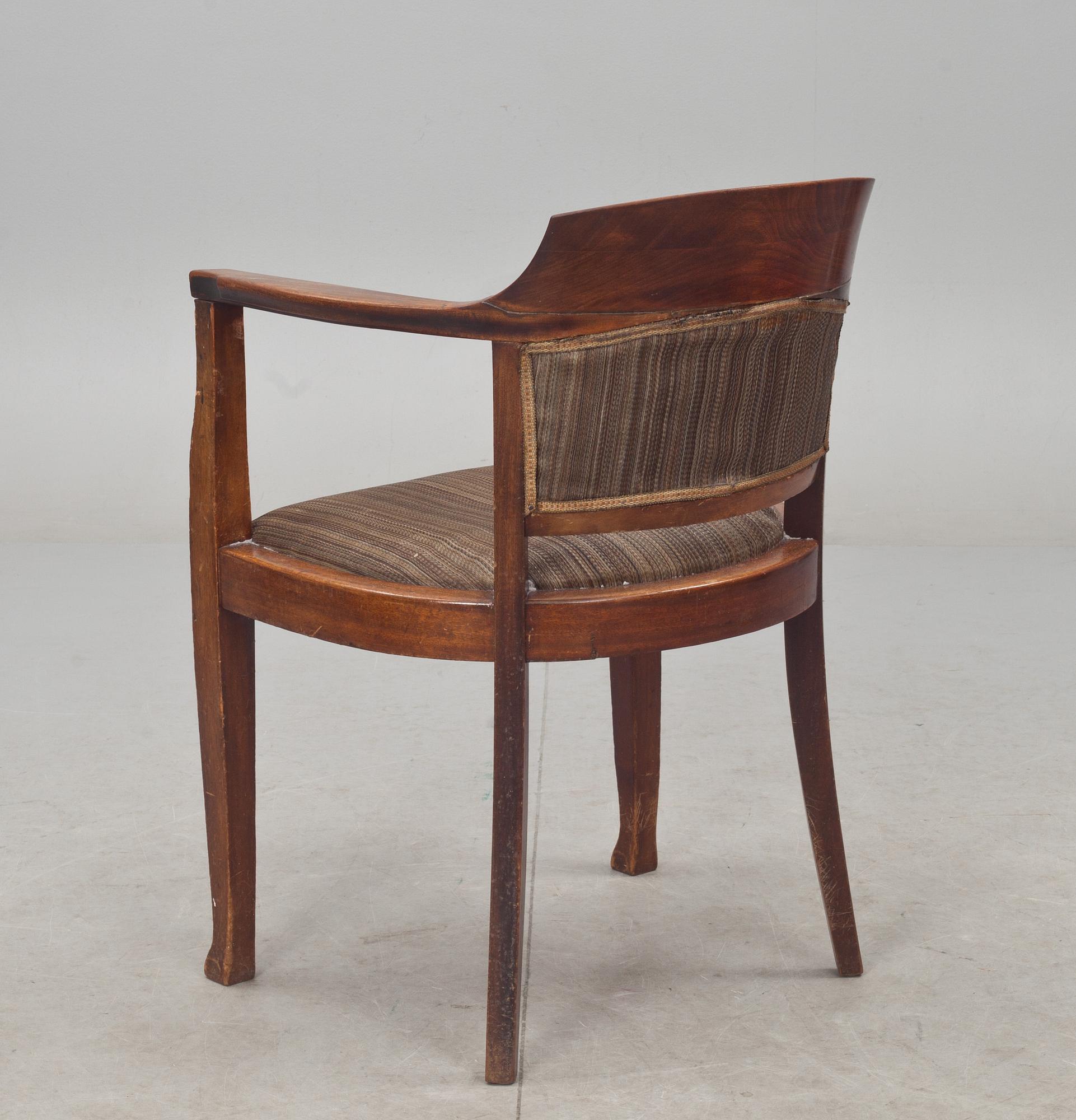 KARMSTOL, 1900-talets början.