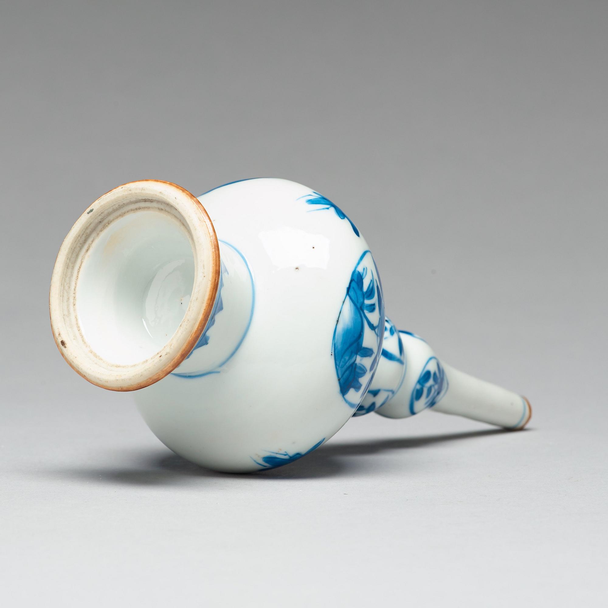 VATTENDROPPARE, porslin. Qingdynastin, Kangxi (1662-1722).