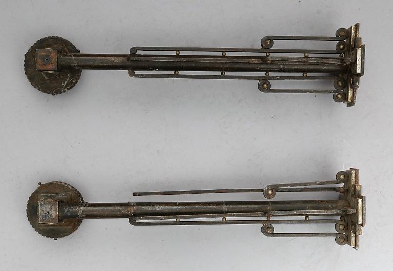 VÄGGLAMPOR, 1 par, smide och förkromad metall, art déco, 1900-talets första hälft.