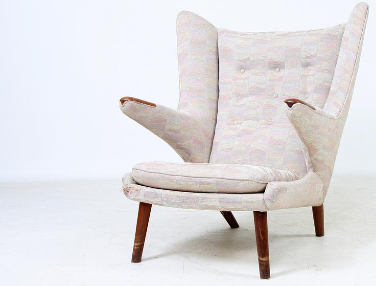 FÅTÖLJ, "Bamse"/"AP-19", Hans J Wegner, brickmärkt "Danish Furnituremakers Control".