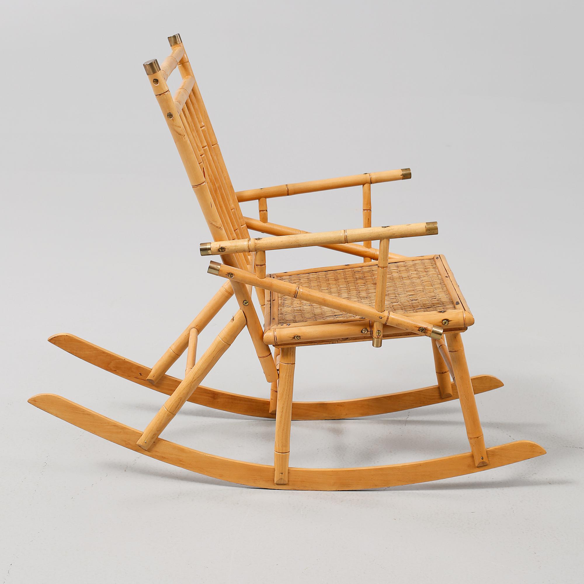 GUNGSTOL, för barn, omkring 1900-talets mitt.