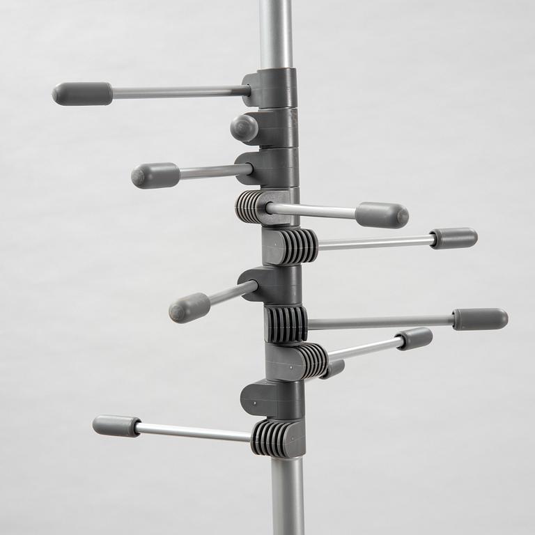 Alvar & Anders Lundgren, "Mast", klädhängare, Spinoff Möbel AB, 1900-talets fjärde kvartal.