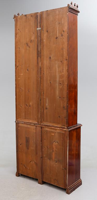 BOKSKÅP, 1800-talets mitt.
