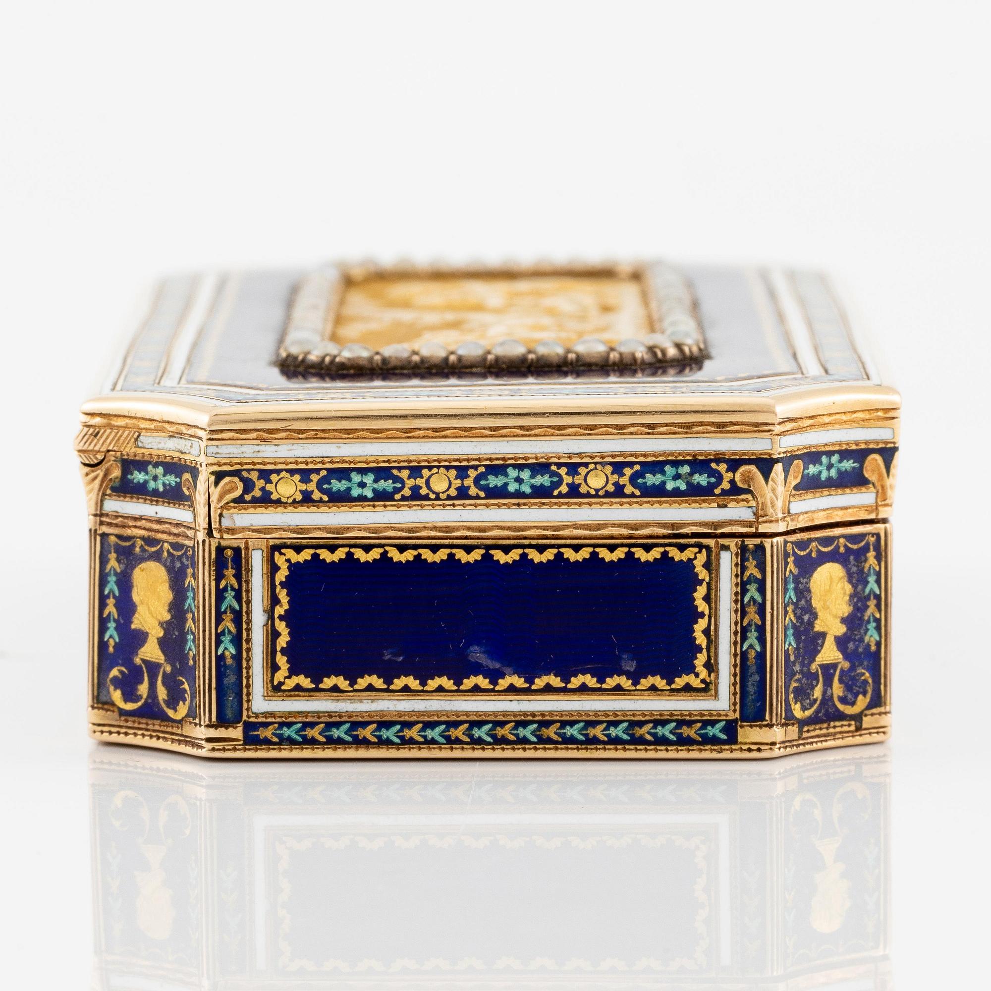 An probably early 19th century Hanau gold and royal blue enamel box with pearls.