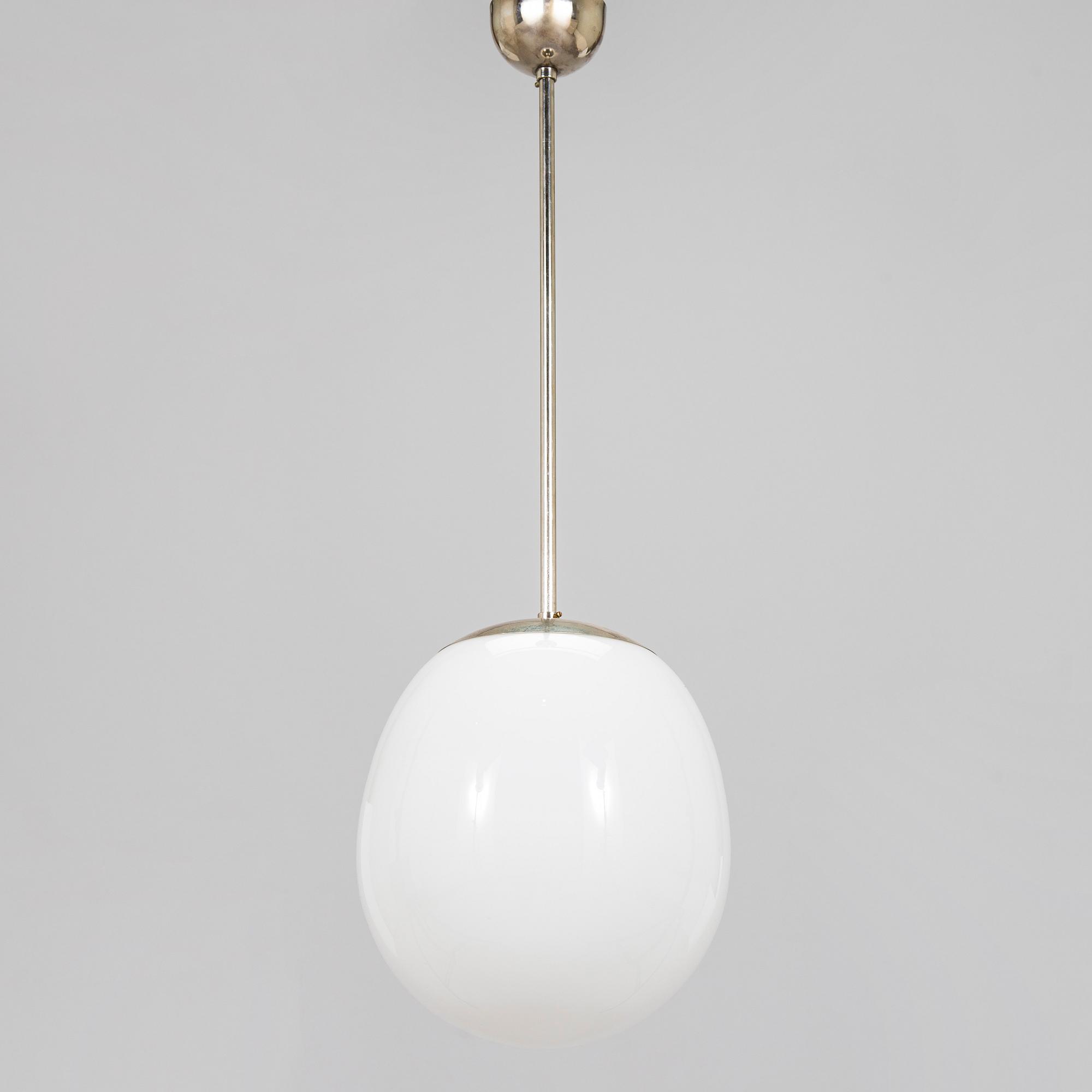 Paavo Tynell, a 1950 pendant light for Taito.