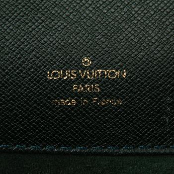 Louis Vuitton, A Taiga leather 'Minuto' Briefcase.