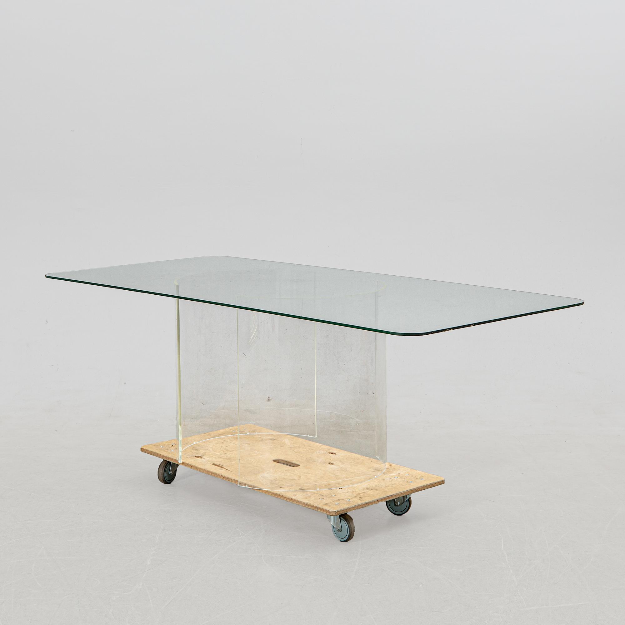 Table, late 20th century/early 21st century.