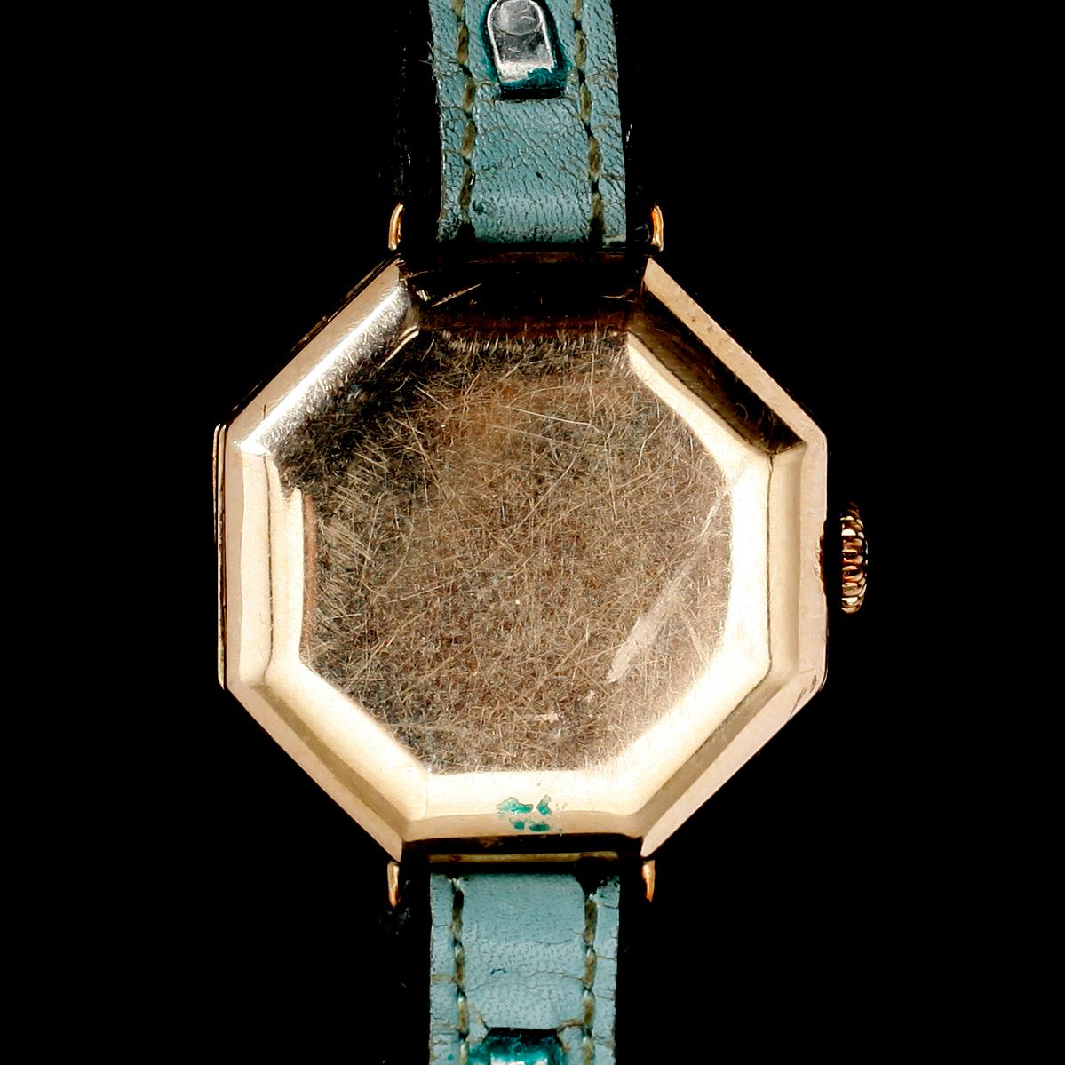 DAMARMBANDSUR, 14 k guld, 1900-talets första hälft.