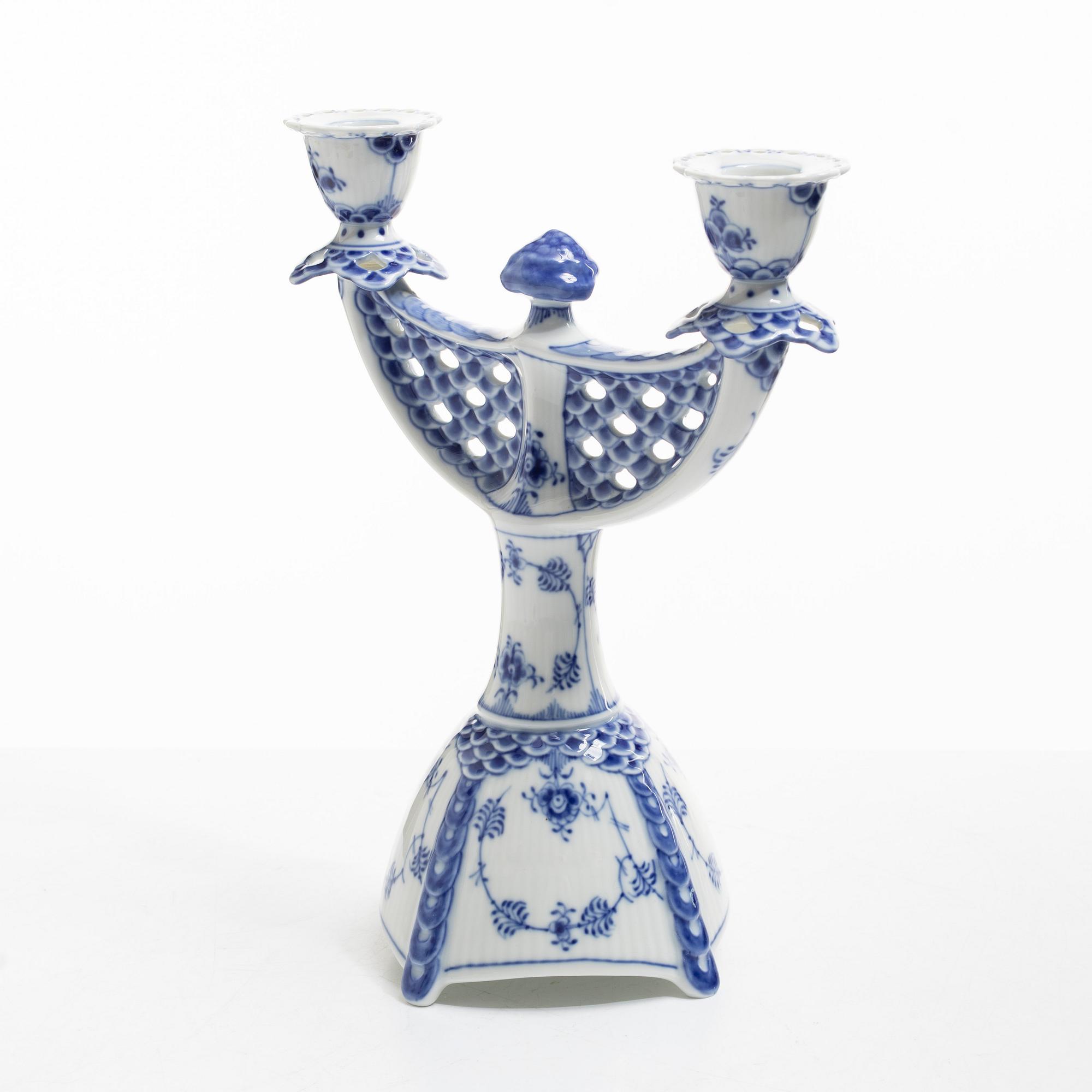 Royal Copenhagen, A candelabrum, porcelain, model no. 1169, "Musselmalet" full lace, 1969–74.