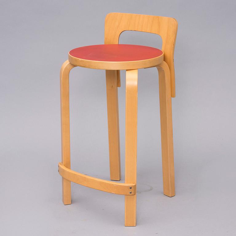 BARSTOL, modell K65, Alvar Aalto, Artek, 1900-talets senare hälft.