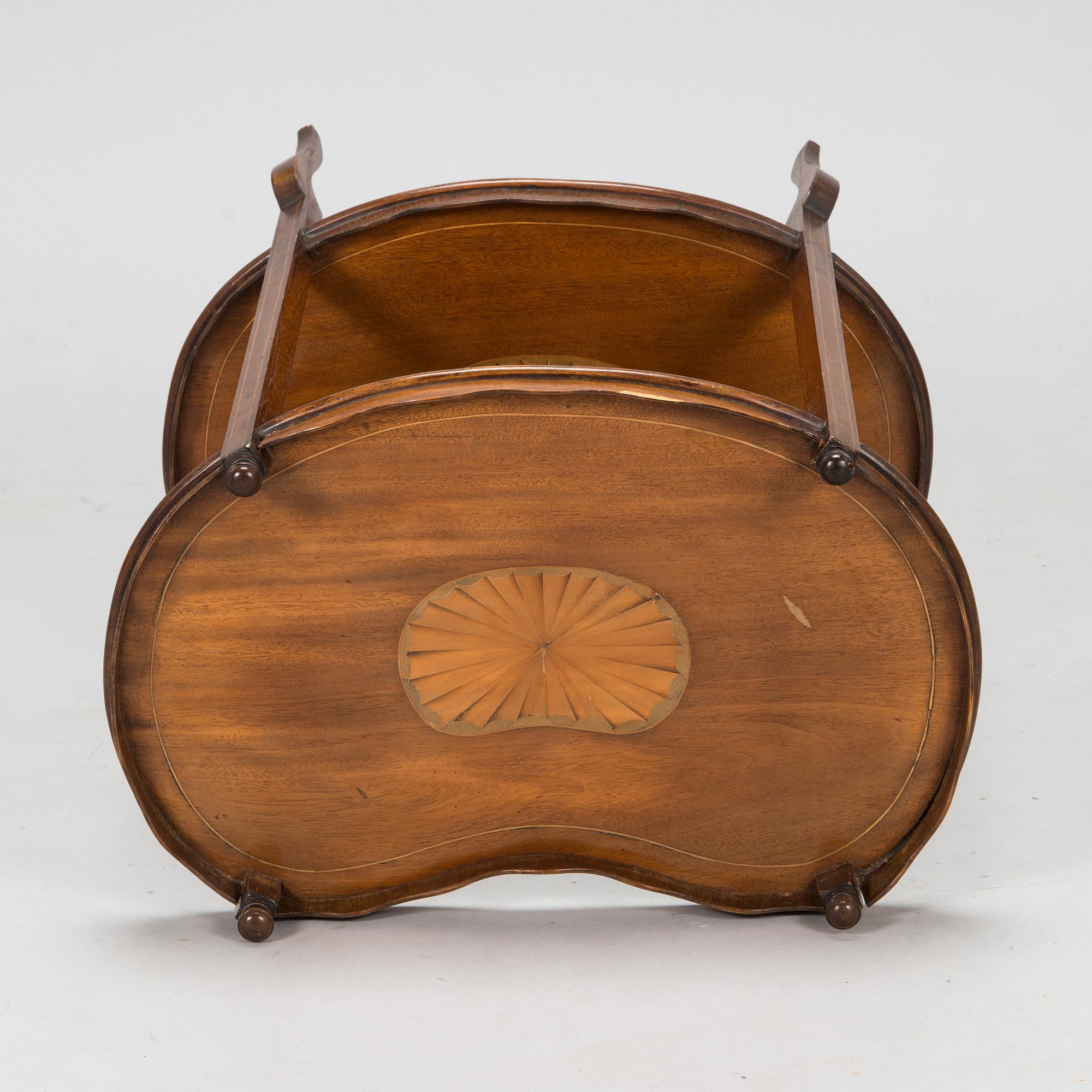 A late 20th century table.