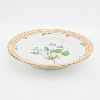 Plate "Flora Danica" Royal Copenhagen, Denmark 1963.
