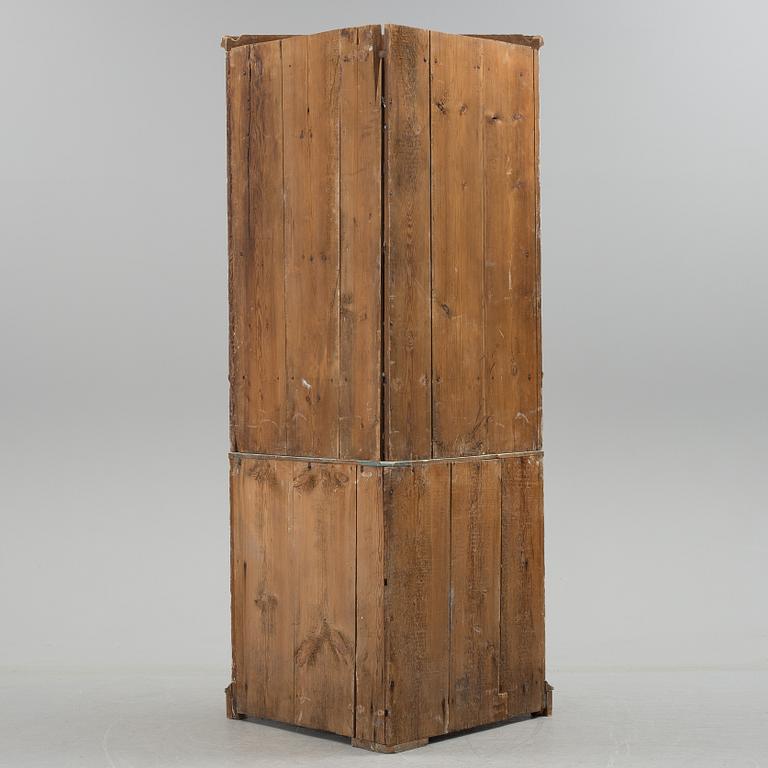 HÖRNSKÅP, Hälsingland, 1800-talets första hälft.