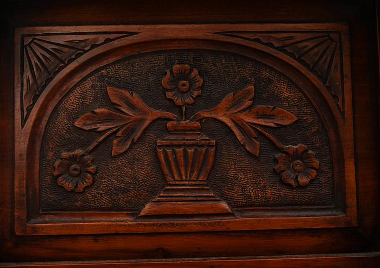 SIDEBOARD, England, 1800-talets andra hälft.