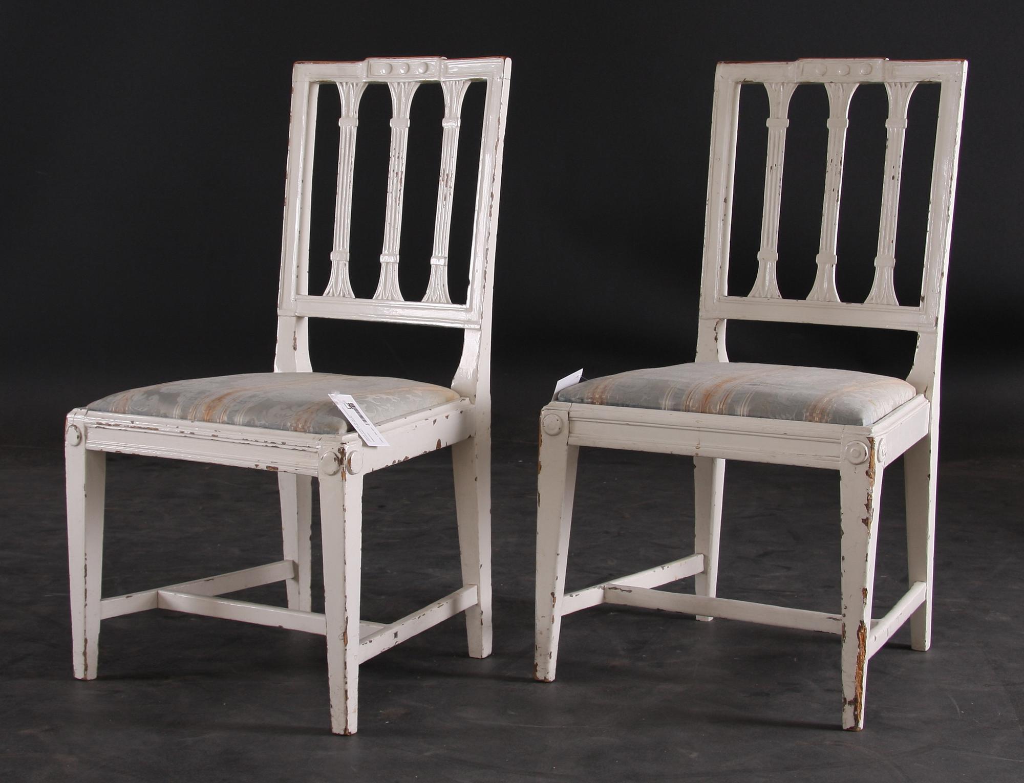 STOLAR, ett par, gustavianska provinsarbeten, 1700/1800-tal.