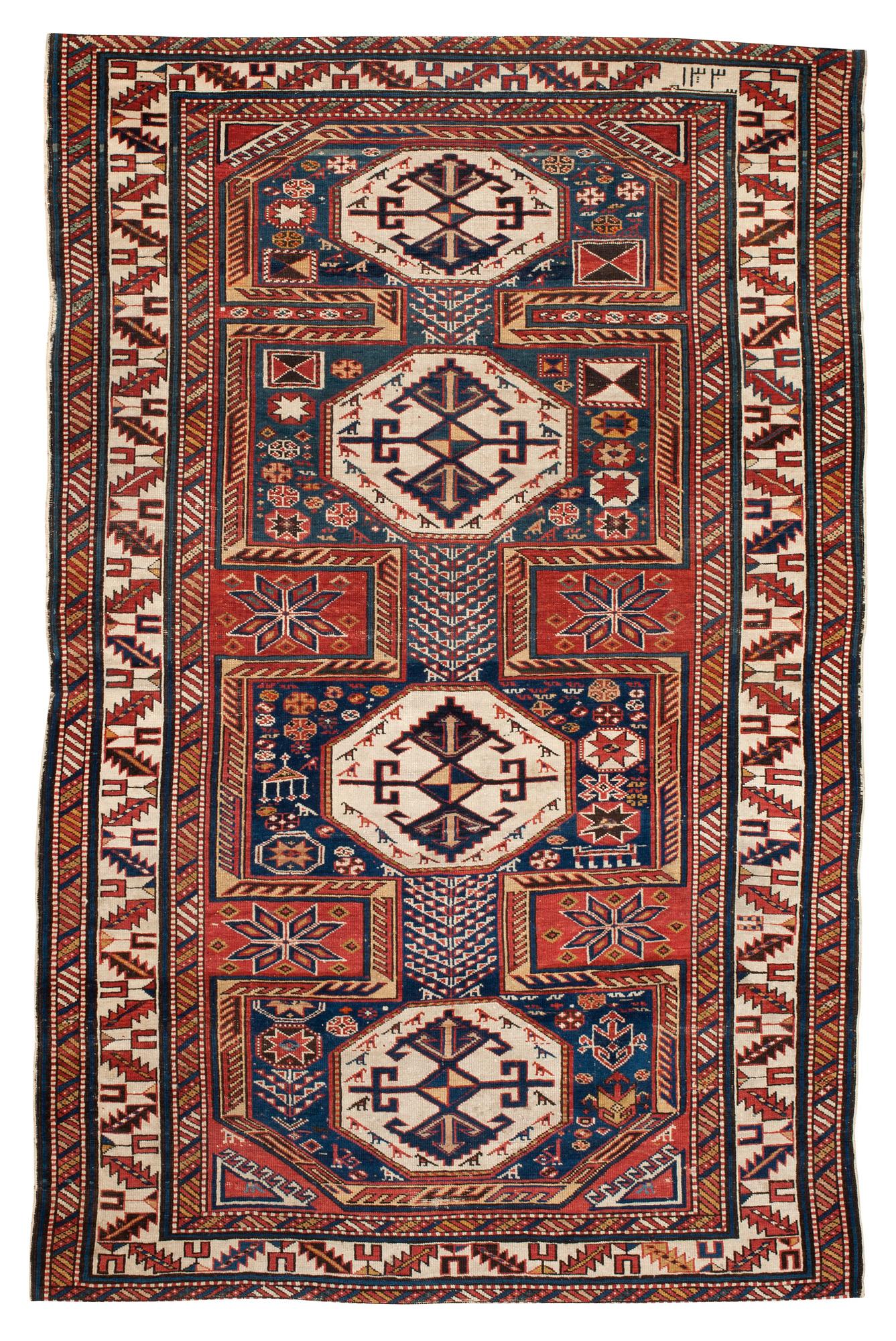 ANTIQUE/SEMI-ANTIQUE SHIRVAN-MOGAN. 189 x 123 cm.