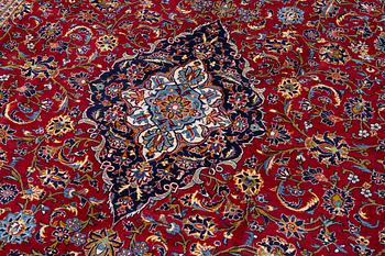 A Keshan carpet, c. 384 x 300 cm.