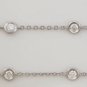 A brilliant cut diamond necklace.