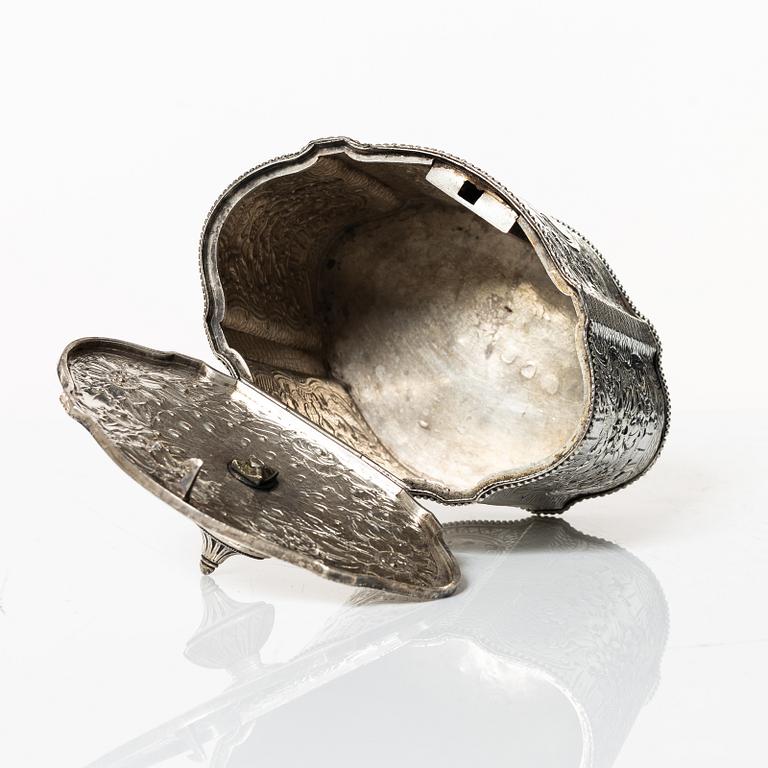 An English silver tea caddy, marks of Aaron Lestourgeon,  London, England 1779.
