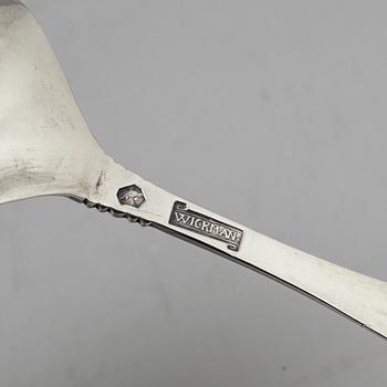 Lars Löfgren, BRÄNNVINSSKÅL, silver,  Hudiksvall (1797-1853) samt Johan Wickman, SKED, silver, Hudiksvall (1750-55).