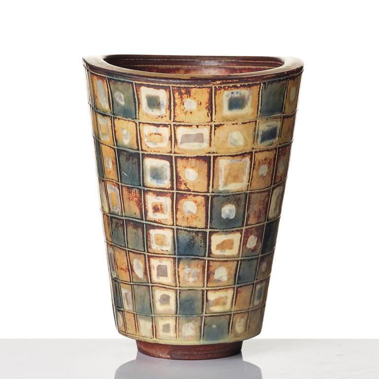 Wilhelm Kåge, a "Farsta" stoneware vase, Gustavsberg Studio 1945.