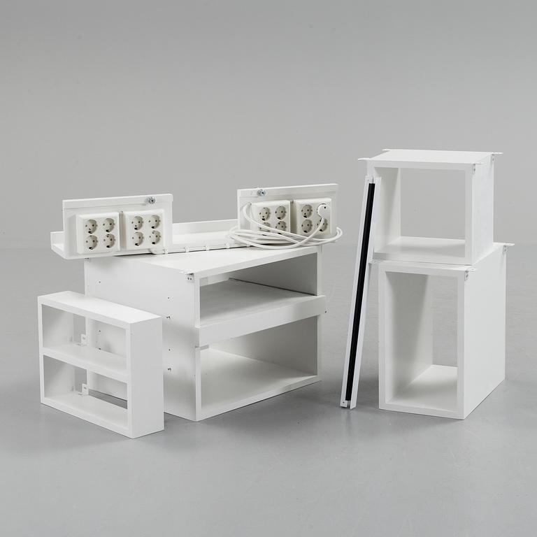MONICA ARMANI, a 'Progetto' desk from B&B Italia.