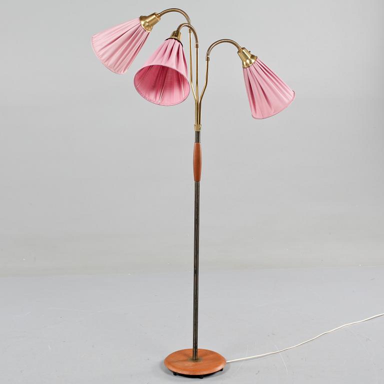 GOLVLAMPA, omkring 1900-talets mitt.
