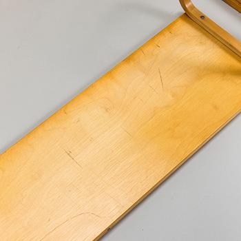 Alvar Aalto, 6 st, modell 112A för O.Y. Huonekalu- ja Rakennustyötehdas A.B. 1900-talets mitt.