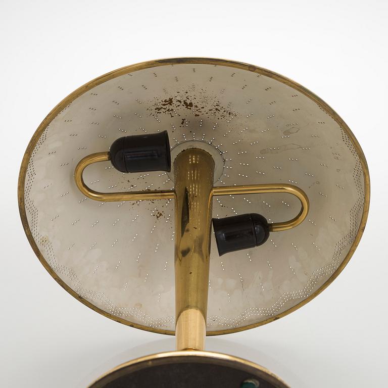 Paavo Tynell, bordslampa, modell 5061, Idman 1900-talets mitt.