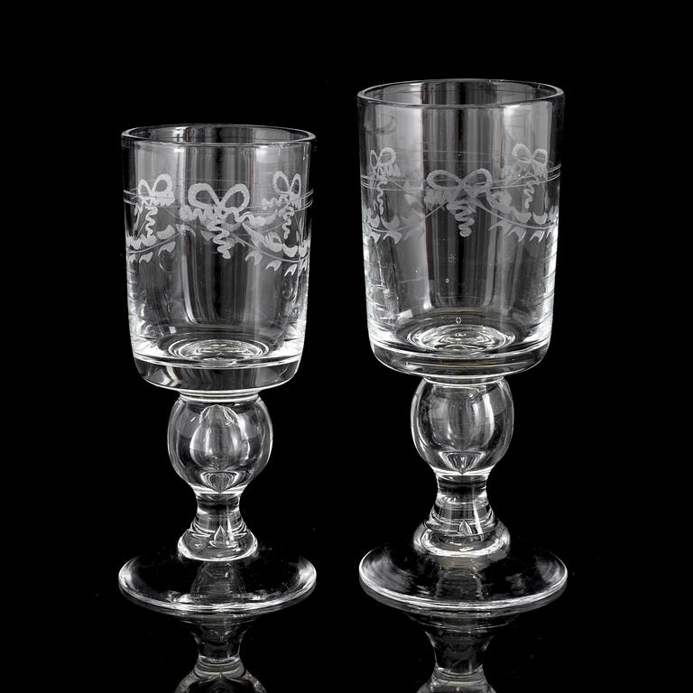 VINGLAS, 11 st, "Antik", Reijmyre Glasbruk.