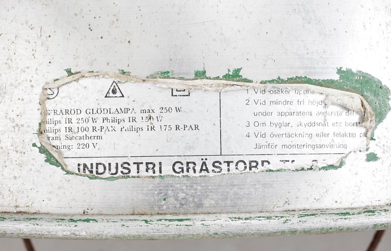 INDUSTRILAMPOR, 2 st, 1900-talets andra hälft. Höjd ca 60 cm, exklusive sladd.