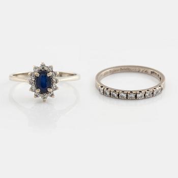 Ringar, 2 st, vitguld med små briljantslipade diamanter samt en med safir.