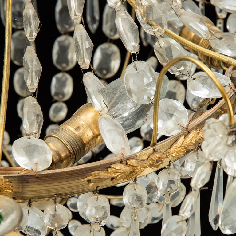 An early 20th Century, Gustavian style chandelier.