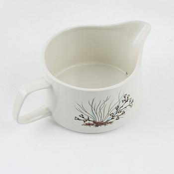 A 15-piece cream wear fish service, 'Fish', Johnson Bros, England.